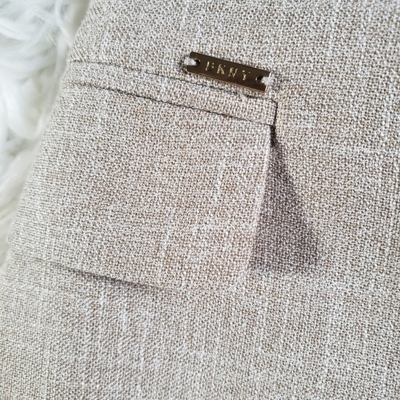 Women's DKNY One Button Blazer - Picture 9 of 9